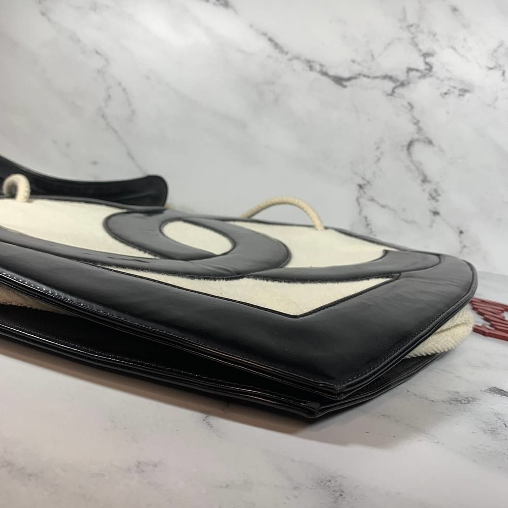 ❌❌ CHANEL 09C Heart Bag CC Patent Terry Ocean Drive Shoulder Handbag Black/White - Picture 8 of 16